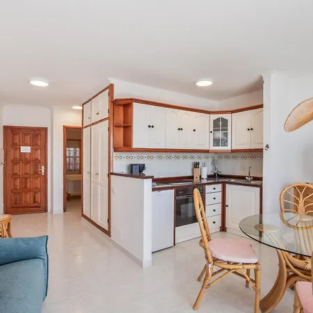 Apartament Playa Delphin 106 *